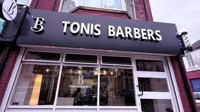 Photo 1 from Tonis Barbers's Booksy page